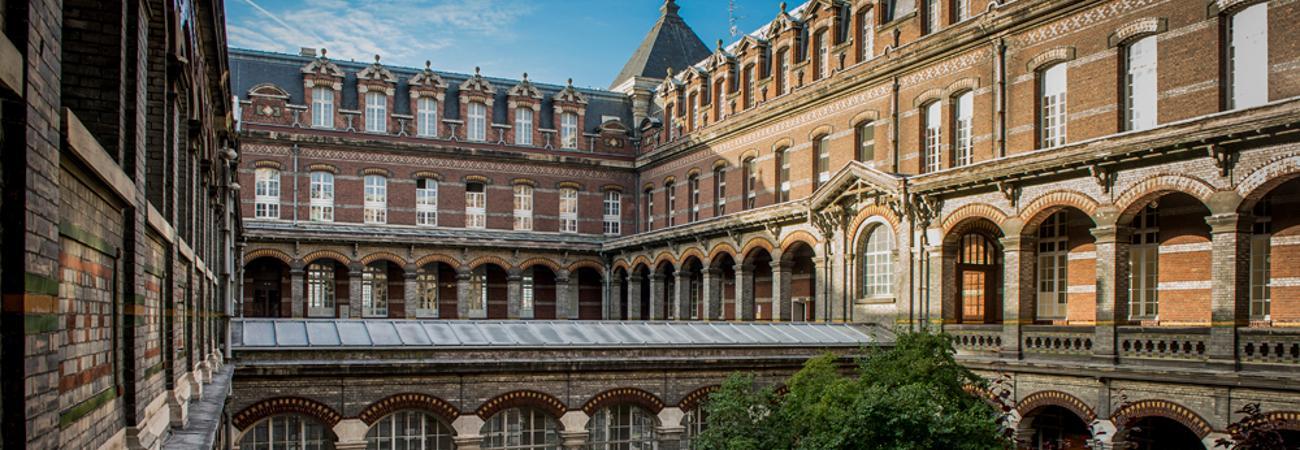 Photograph of the ENSAM main building